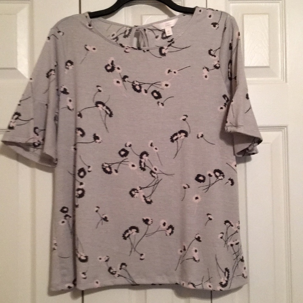 Lauren Conrad shortsleeved top